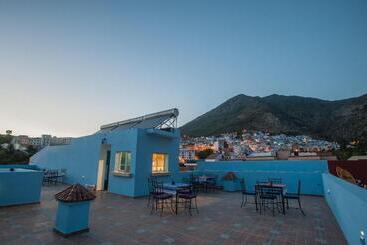 تختخواب و صبحانه Puerta Azul