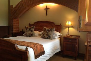 Berit Country Home & Chapel