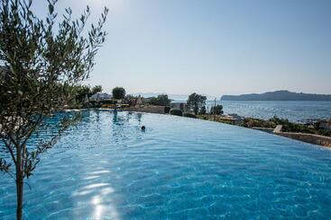 Cretan Dream Royal Hotel & Luxury Suites - Kato Stalos