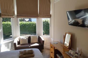 هتل Ferndale Lodge
