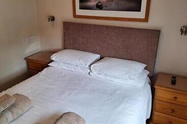 هتل Ferndale Lodge