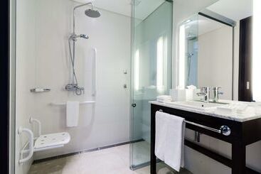 هتل Hampton By Hilton Montevideo Carrasco