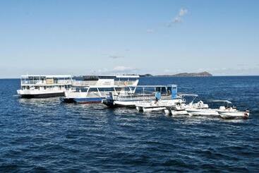 هتل Lake Kariba Inns