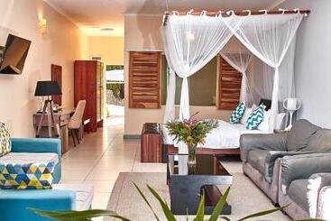 هتل Lake Kariba Inns