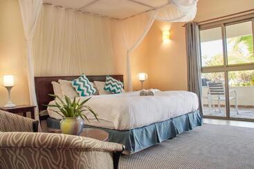 هتل Lake Kariba Inns