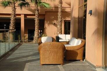 هتل Oasis Palm