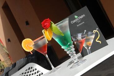 هتل Oasis Palm
