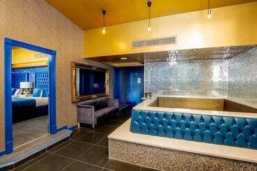 هتل Arthouse