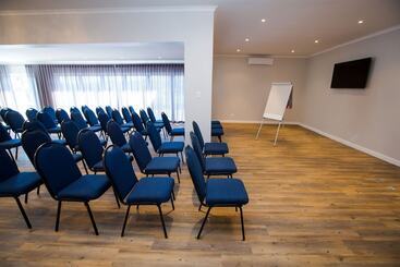 New National Hotel And Conference