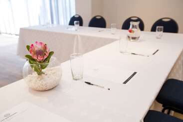 New National Hotel And Conference