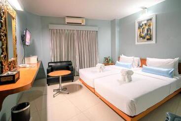 هتل Villa Chacha Khaosan Rambuttri