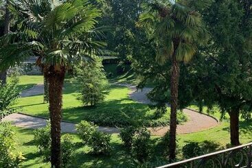 هتل Villa Laurel
