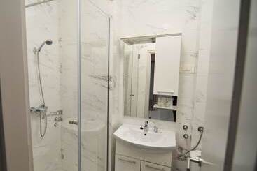 هتل Villa Laurel