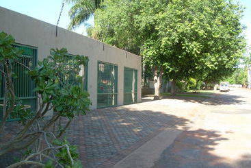 پانسیون Matoppi Guest House