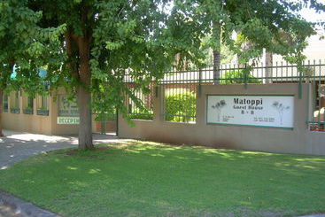 پانسیون Matoppi Guest House