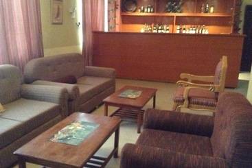 Pinnacle Hotels And Suites