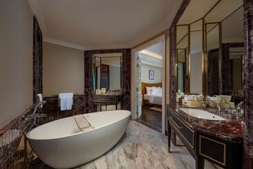 هتل Hôtel De L Amour Tam đảo