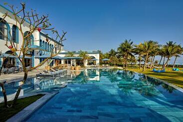 هتل Hoi An Royal Beachfront Villas