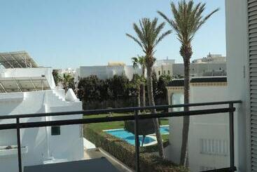 هتل Vip House Residence