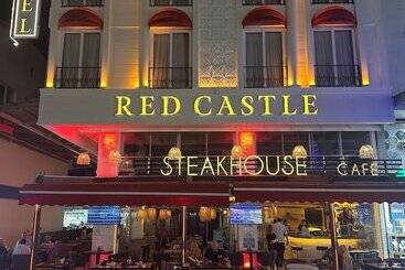 Red Castle Hotel & Pub