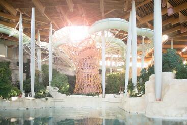 هتل Center Parcs Villages Nature Paris
