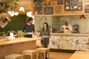 هتل Center Parcs Villages Nature Paris