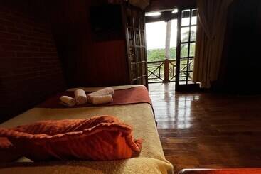 هتل Costa Del Sol Iguazu