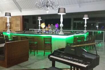 هتل Dan Inn Campos Do Jordao