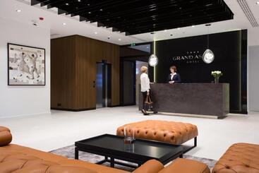 هتل Grand Ascot