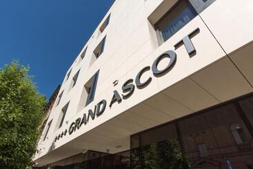 هتل Grand Ascot