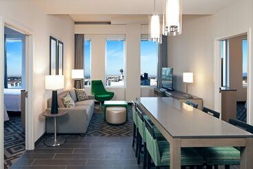 هتل Homewood Suites By Hilton Los Angeles International Airport