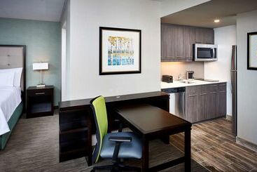 هتل Homewood Suites By Hilton North Bay