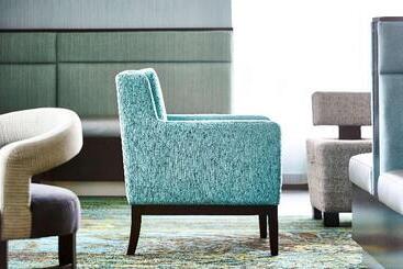 هتل Homewood Suites By Hilton North Bay