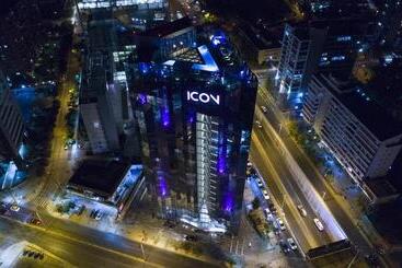 هتل Icon