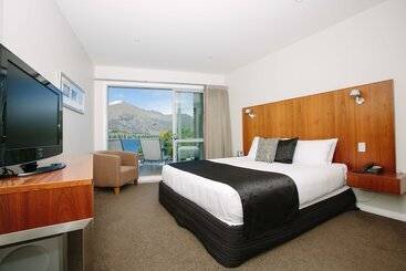هتل Lakeside Apartments