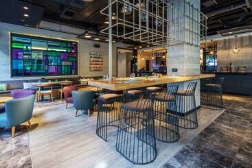 هتل Park Inn By Radisson Izmir