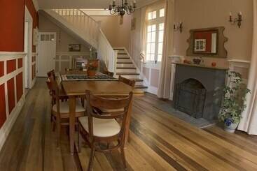 هتل Pontoval B&b
