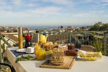 هتل Pontoval B&b