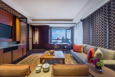 هتل Regent Chongqing   Complimentary 1st Round Mini Bar Daily