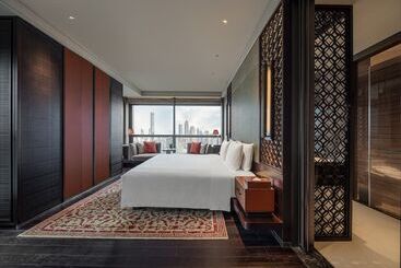 هتل Regent Chongqing   Complimentary 1st Round Mini Bar Daily
