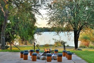 هتل River View Lodge