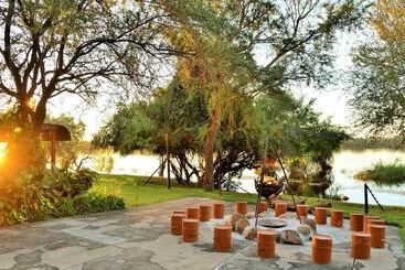 هتل River View Lodge