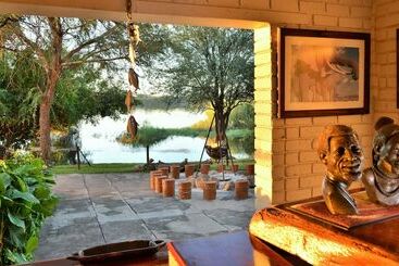 هتل River View Lodge