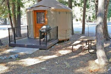 هتل Snowflower Rv Resort