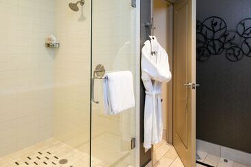 هتل The Tennessean Personal Luxury
