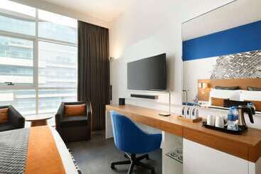 هتل Tryp By Wyndham Dubai