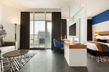 هتل Tryp By Wyndham Dubai