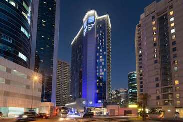 هتل Tryp By Wyndham Dubai