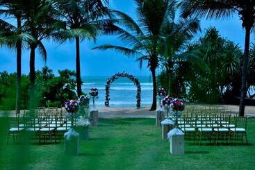 هتل Weligama Bay Marriott Resort & Spa