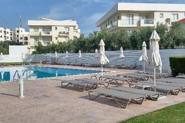 Livas Hotel Apartments